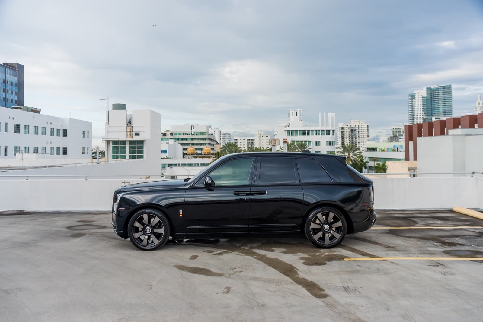 Rolls-Royce Cullinan Black (2) - Image 3