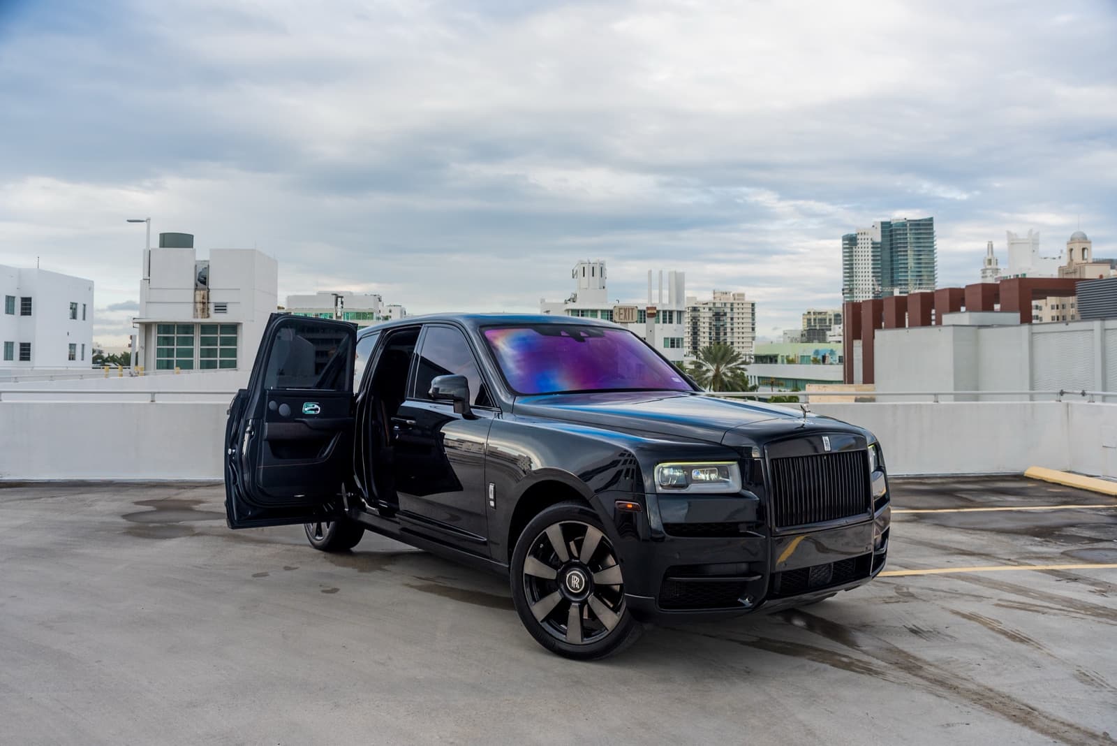 Rolls-Royce Cullinan Black (2) - Image 11