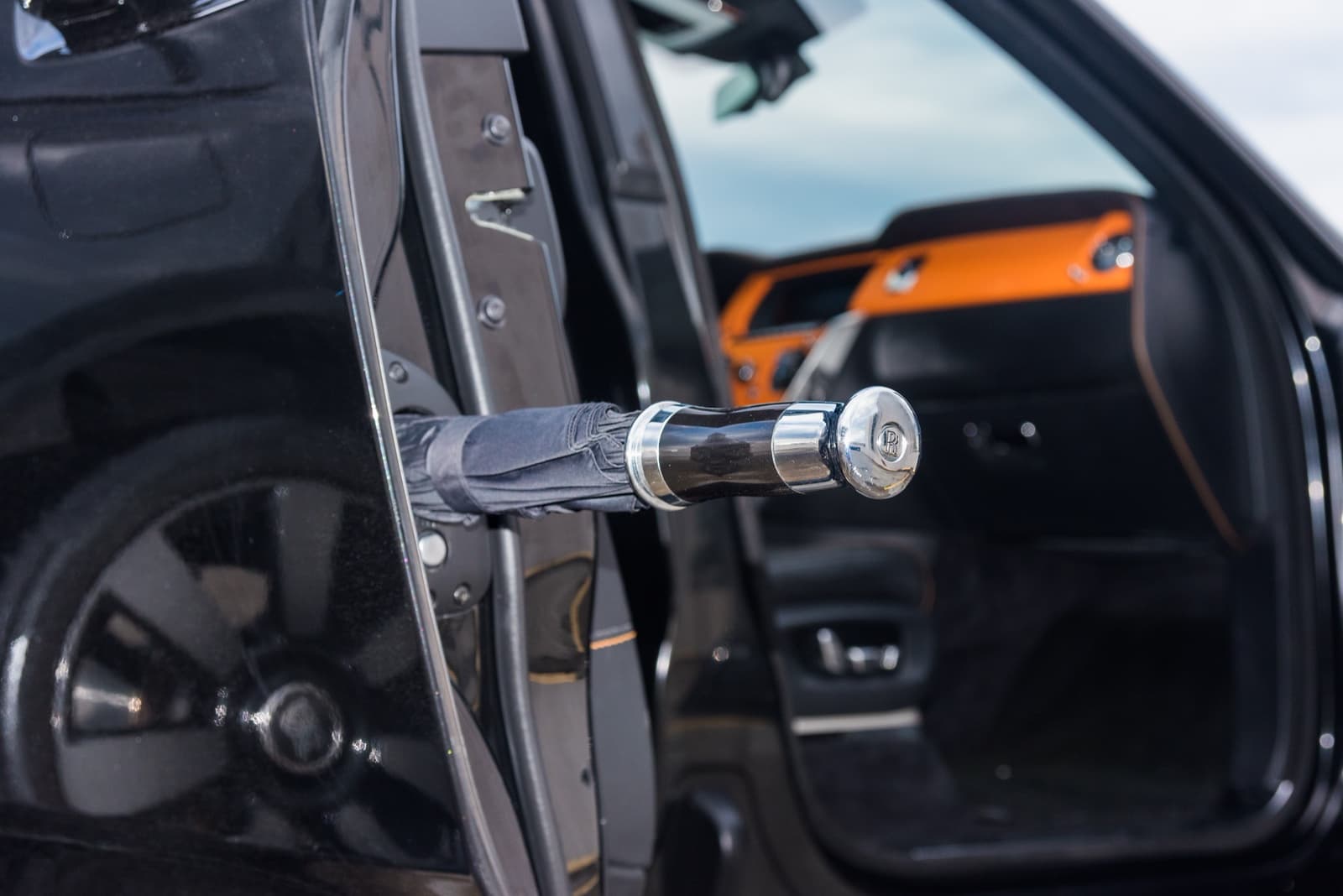 Rolls-Royce Cullinan Black (2) - Image 13
