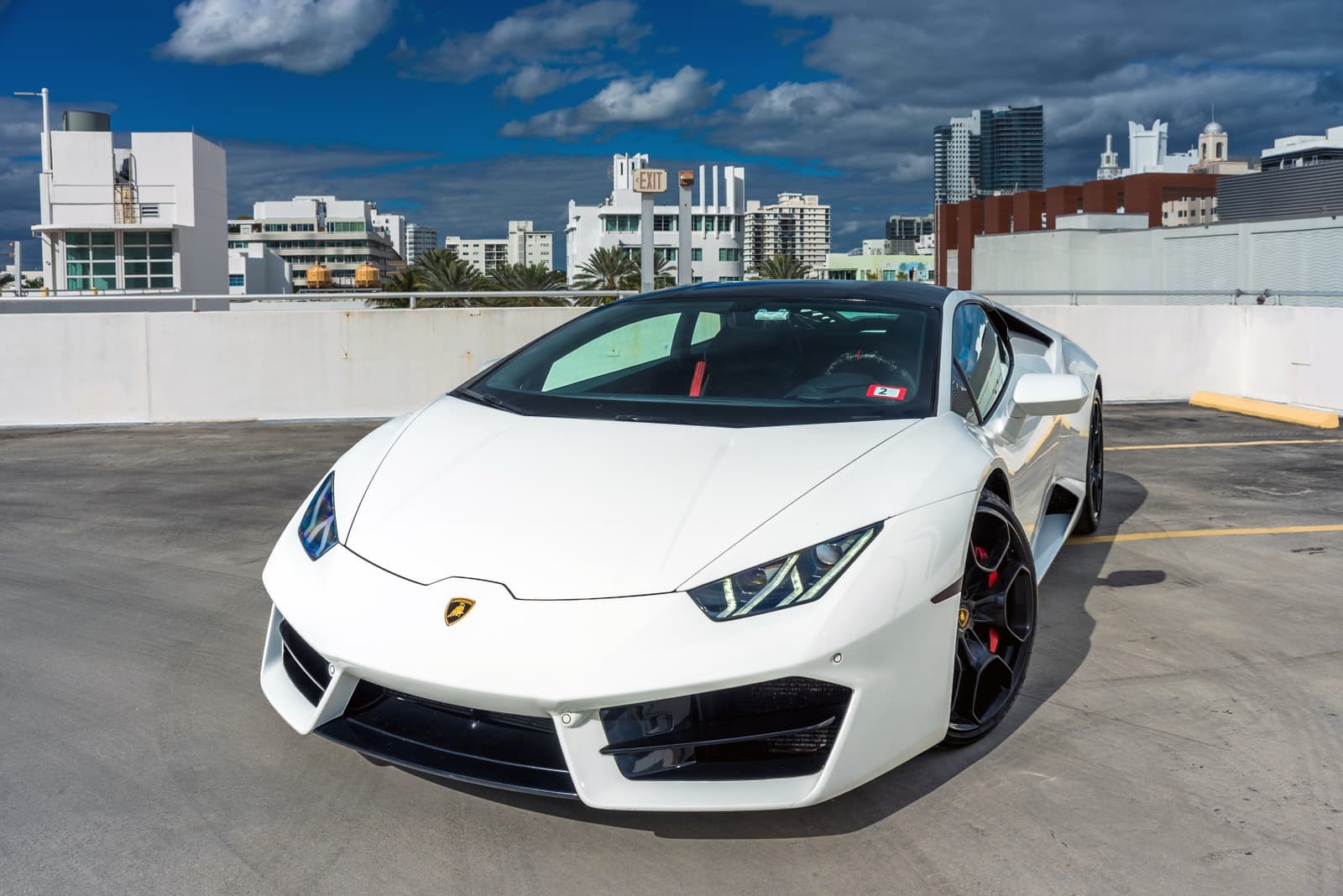 Lamborghini Huracan White - Image 6