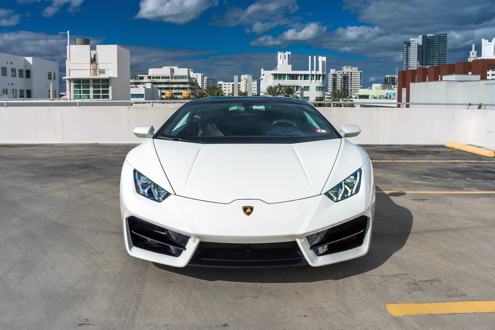 Lamborghini Huracan White - Image 8
