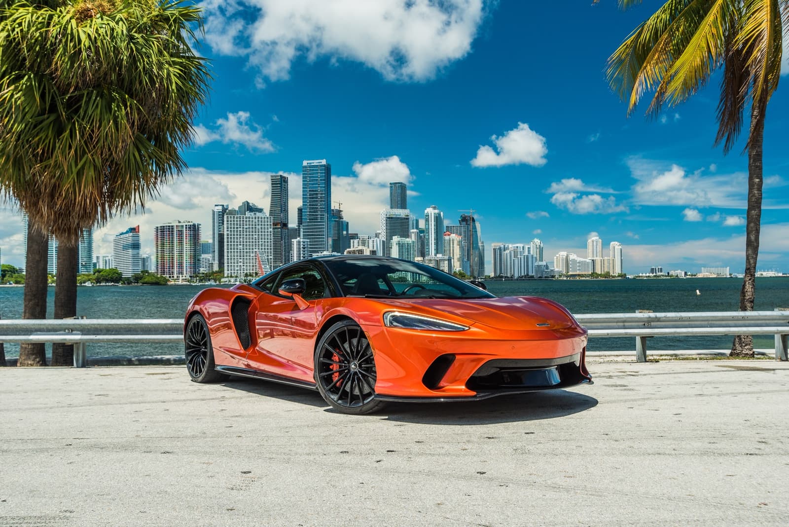 McLaren GT Orange - Image 4