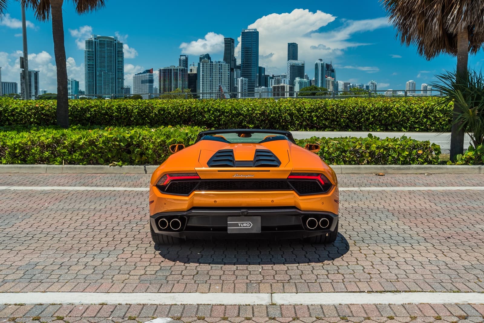 Lamborghini Huracan Spyder Orange - Image 4