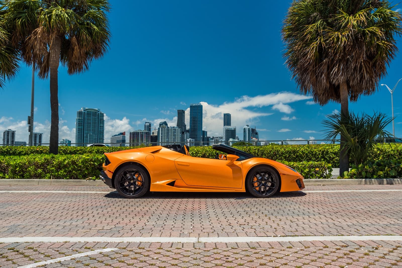 Lamborghini Huracan Spyder Orange - Image 6