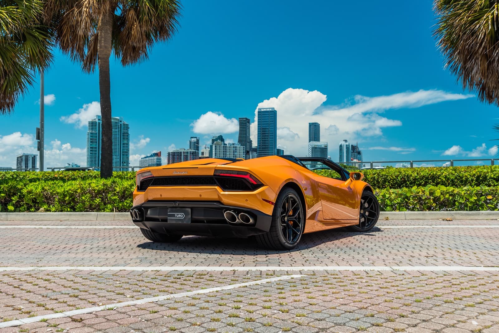 Lamborghini Huracan Spyder Orange - Image 8