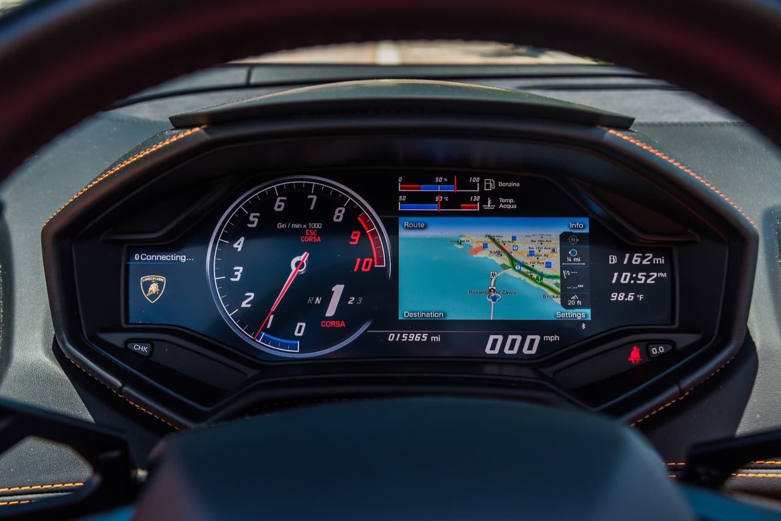 Lamborghini Huracan Spyder Orange - Image 10