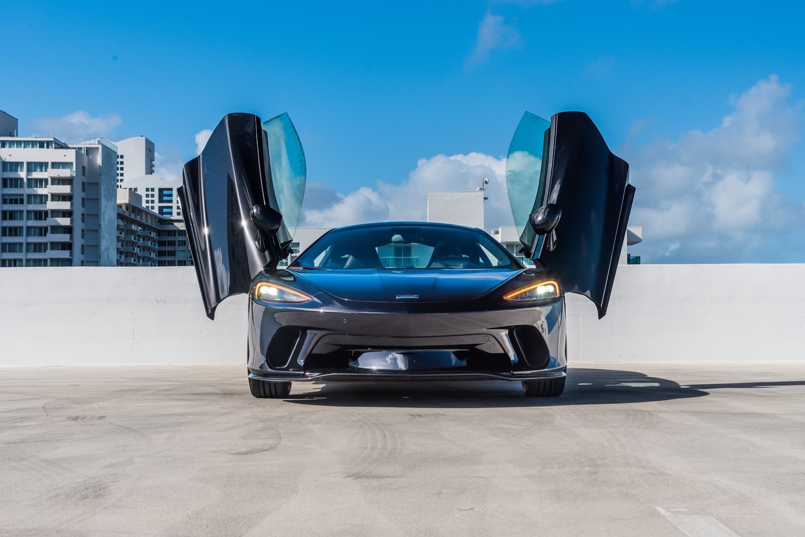 McLaren GT Black - Image 14
