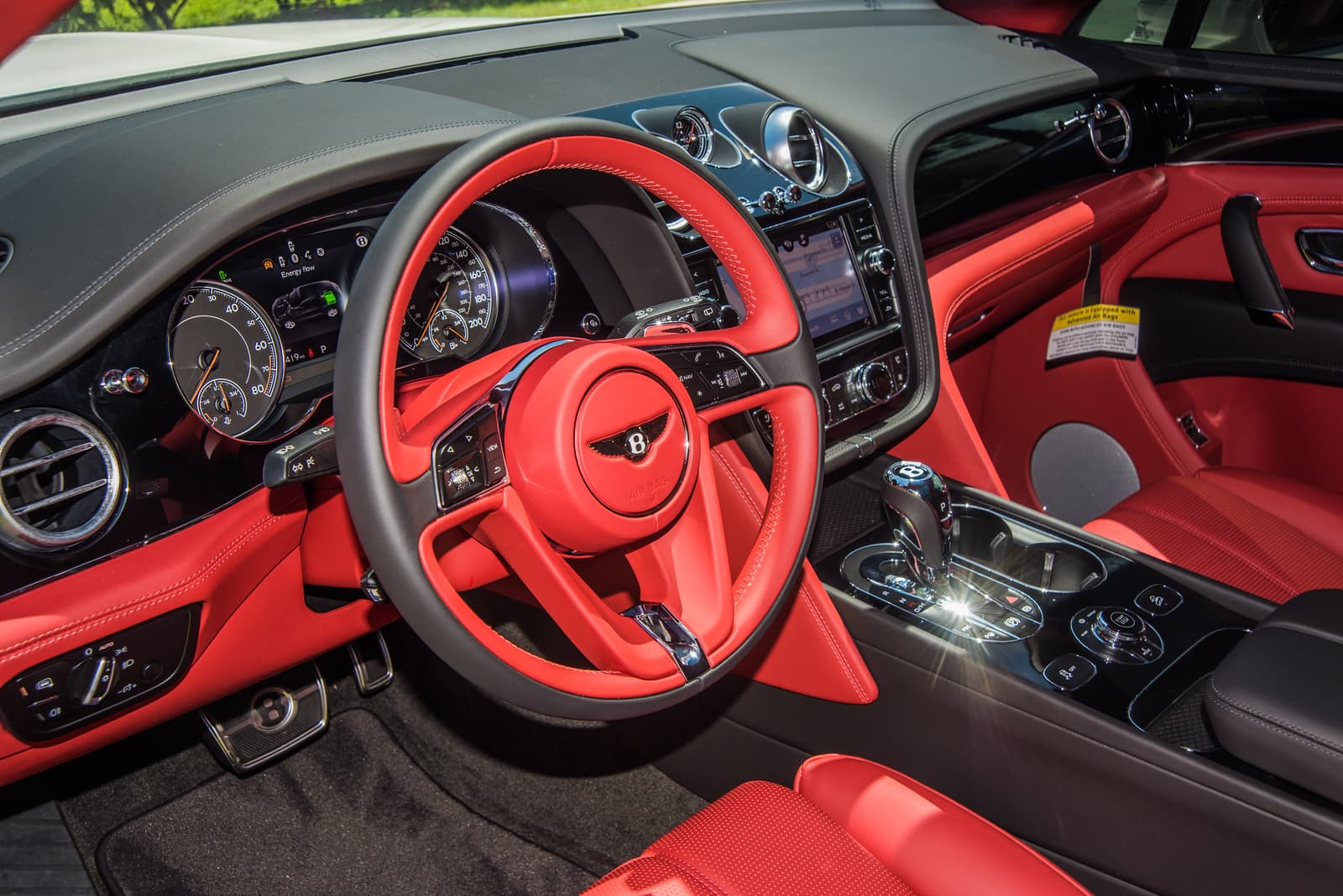 Bentley Bentayga Hybrid - Image 4