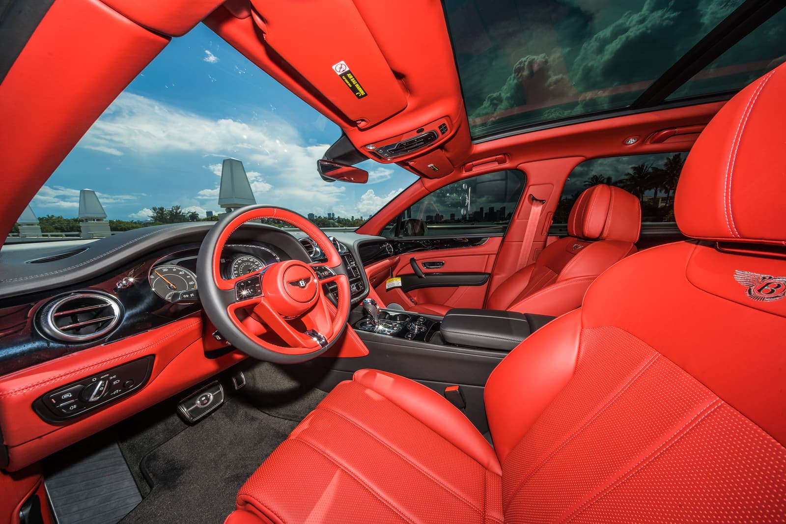 Bentley Bentayga Hybrid - Image 5