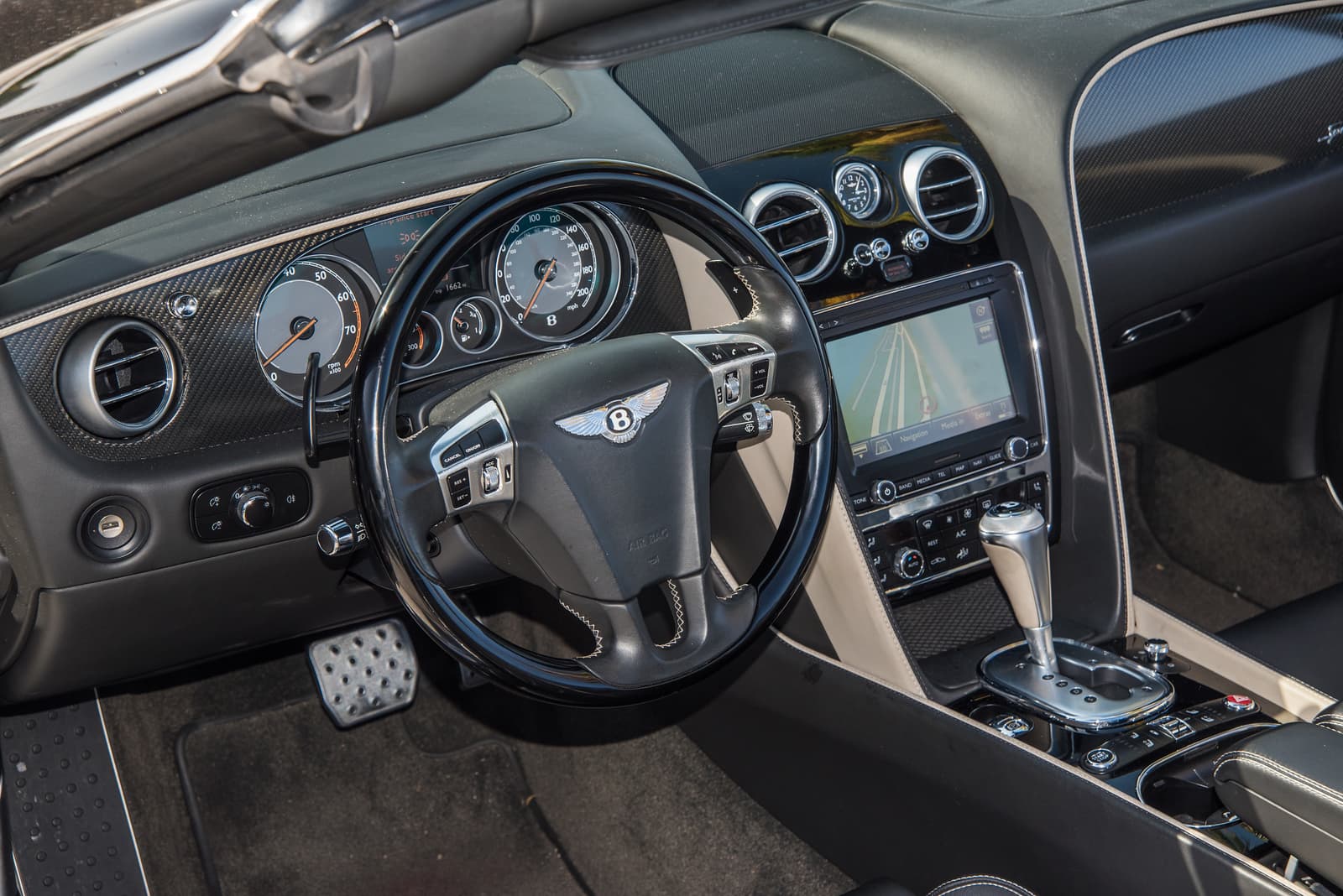 Bentley Continental GT Speed - Image 12